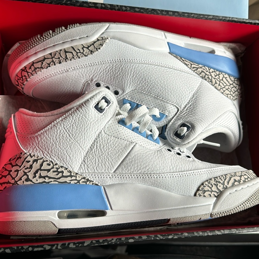 Air Jordan 3 Retro UNC size 10. Worn one time. Brand new condition.